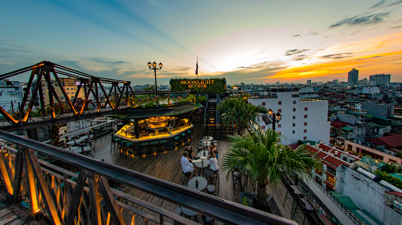 Moonlight Sky Bar