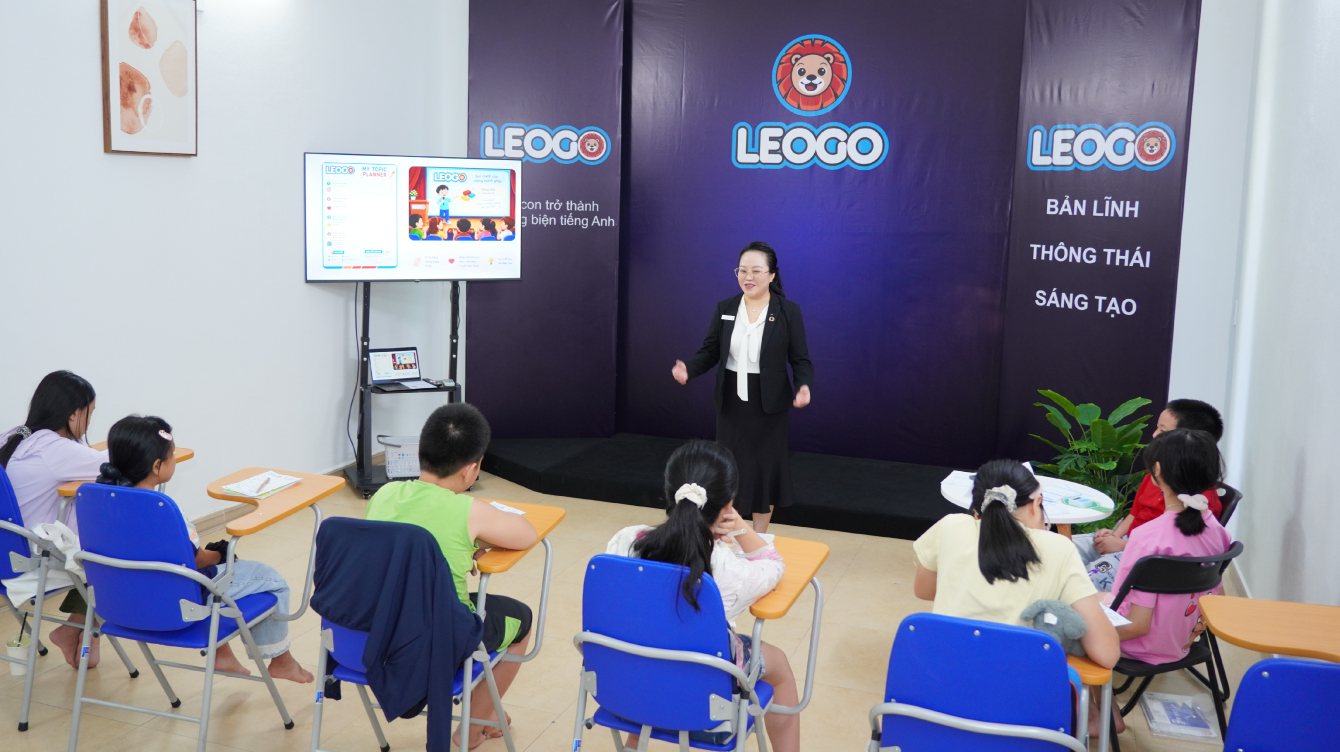 LEOGO ENGLISH
