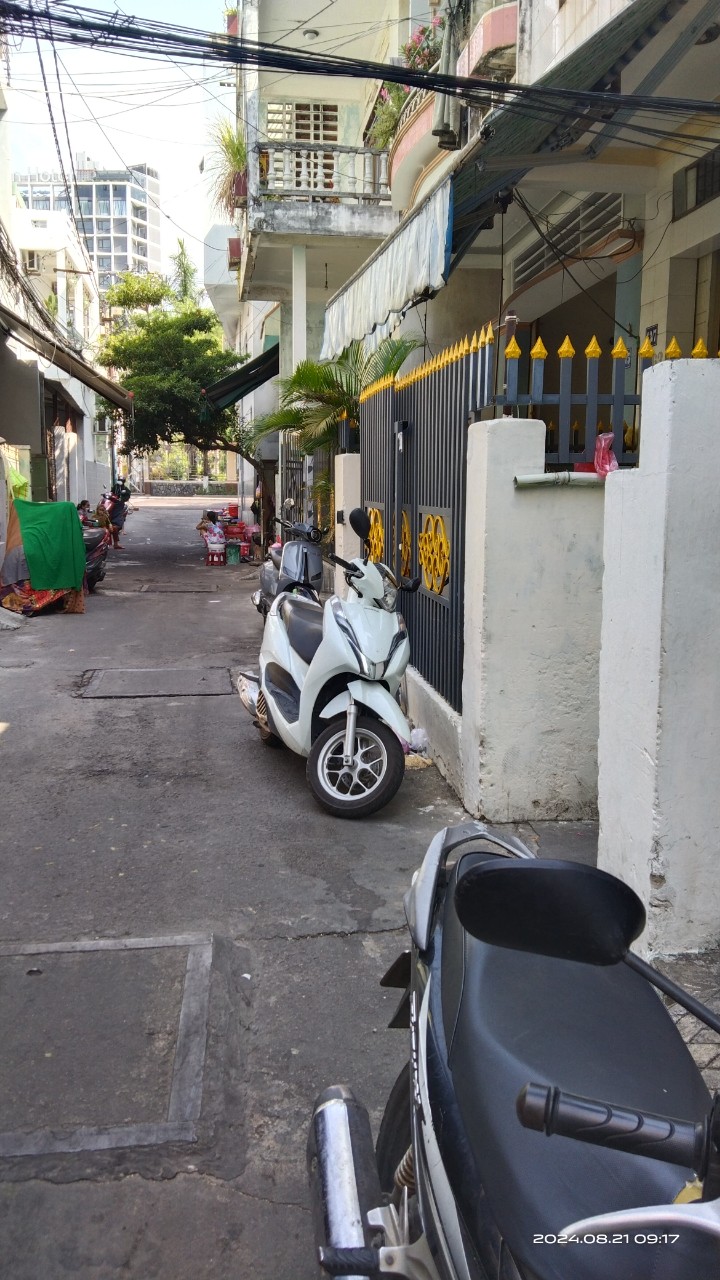 Nha-dat-hem-Nguyen-Hue-7