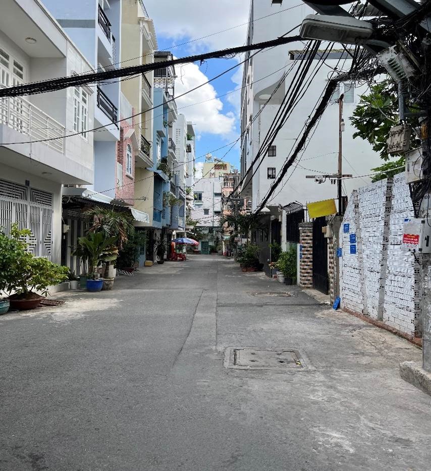 Căn 03, Quận 4 - 3