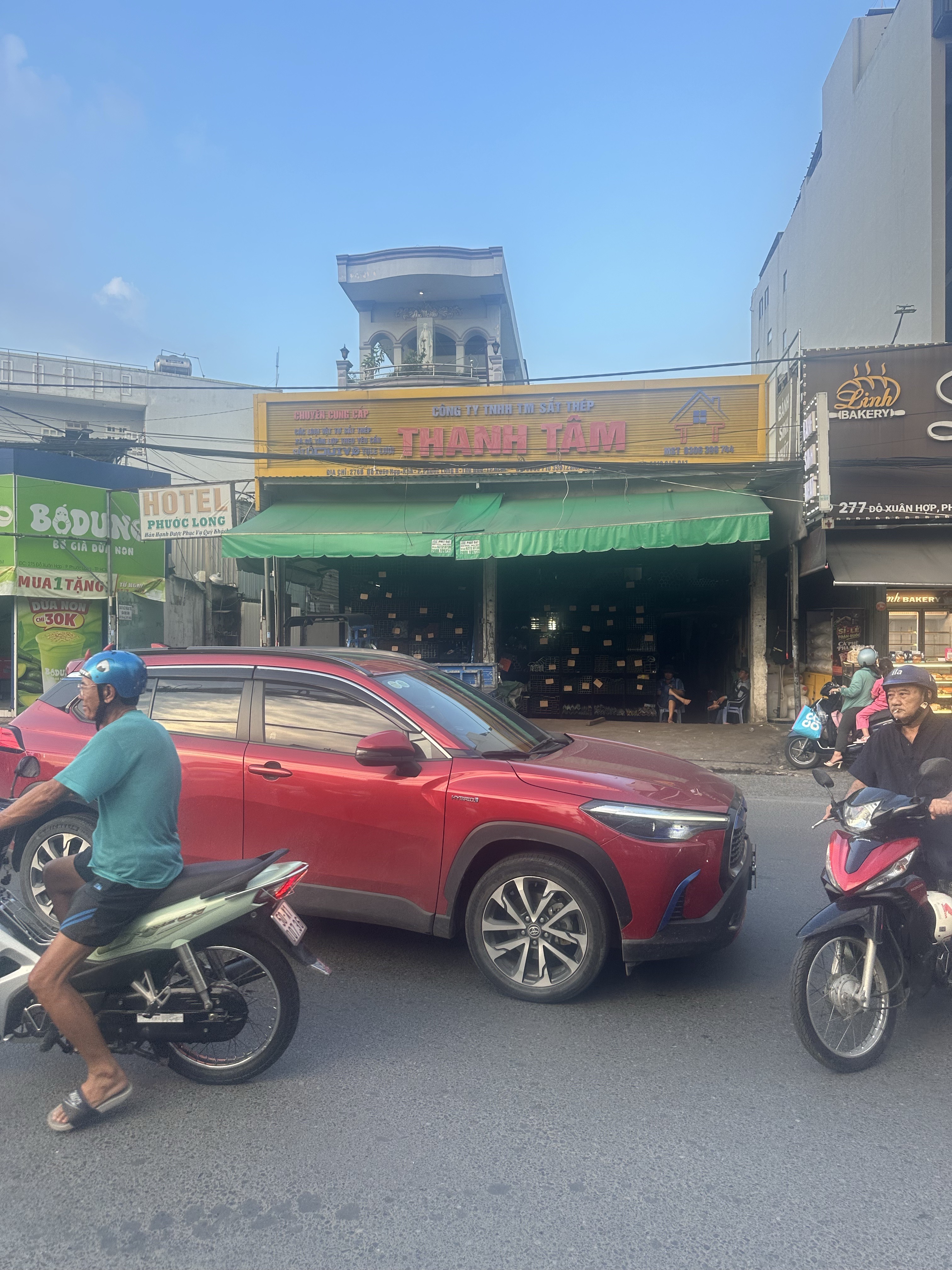 Bán bất động sản tại đường Đỗ Xuân Hợp, phường Phước Long B, Quận 9 (nay là phường Phước Long), Tp.HCM