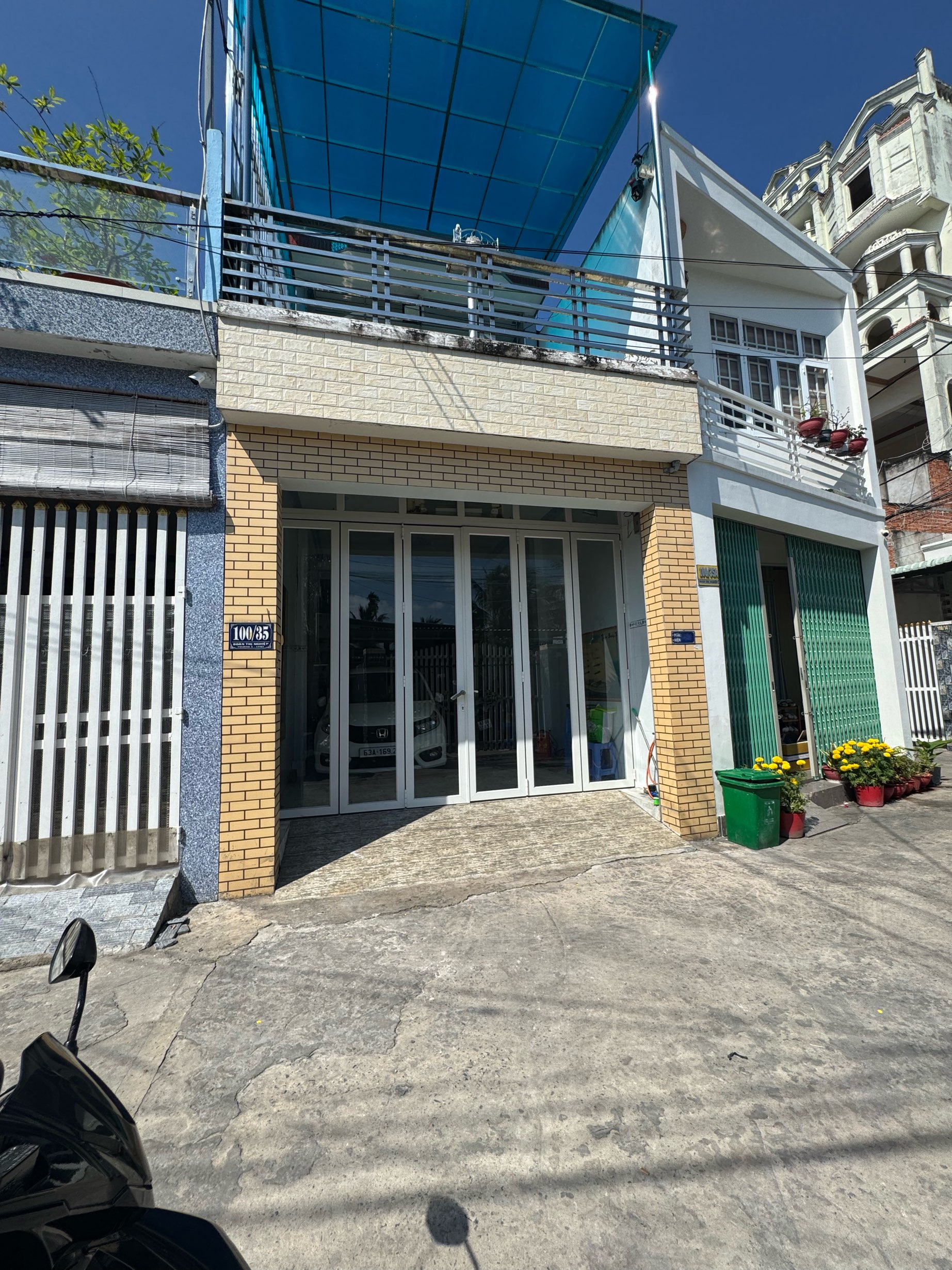 Bán bất động sản tại số 242B Đoàn Thị Nghiệp, phường 5, Tp. Mỹ Tho, tỉnh Tiền Giang (nay là phường Đạo Thạnh, tỉnh Đồng Tháp)