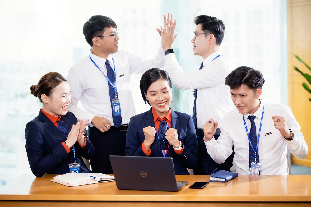 Mảnh ghép không thể tách rời trong bức tranh -3