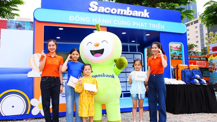 Sacombank đồng hành cùng Sundate Festival 2025 mang đến không gian gắn kết gia đình tại Vương Quốc Mặt Trời