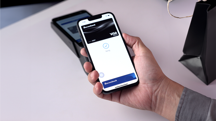 Sacombank hoàn tiền, miễn phí trả góp cho khách hàng chi tiêu thẻ Visa ở nước ngoài